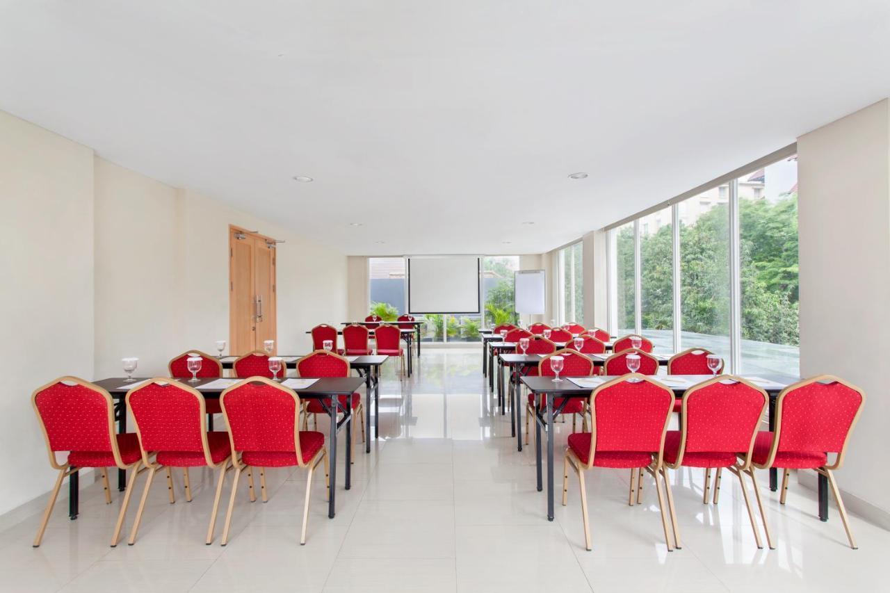 Hotel Ibis Budget Tendean - Chse Certified Semarang