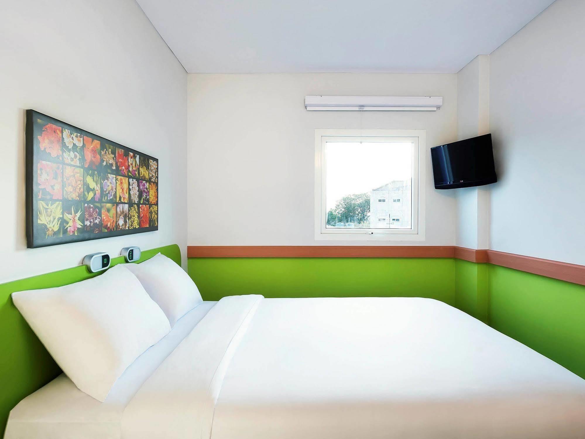 Hotel Ibis Budget Tendean - Chse Certified